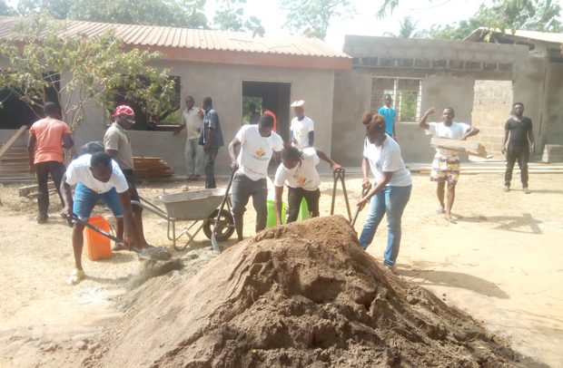 NYA Volunteers Build School At Kpenoe
