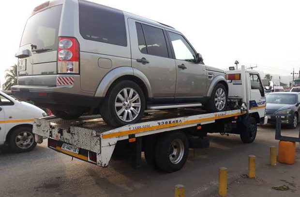 Alliance Motors Sued Over ‘Leaking’ Land Rover