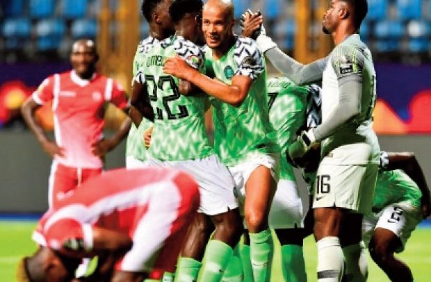Nigeria Strike Over Bonus