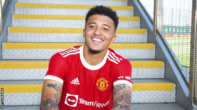 Sancho joins Manchester United at long last