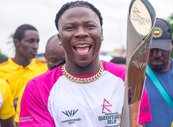 Stonebwoy Receives Queen’s Baton Relay ahead of 2022 Commonwealth Games
