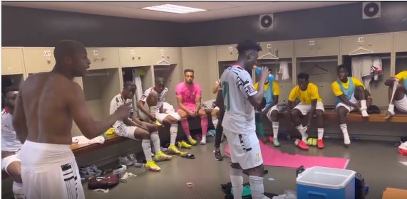 Watch Captain Dede Ayew’s inspiring dressing room teamtalk after Ghana-Ethiopia clash
