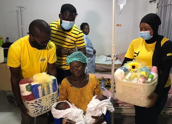 MTN Gives Hampers To 11 X’mas Babies