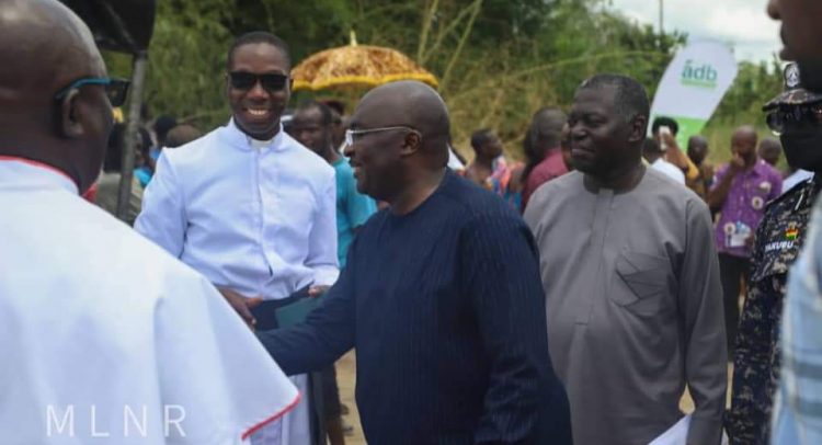 Bawumia Cuts Sod For €1.8million Rubber Plantation Project