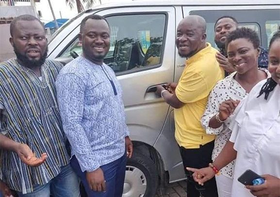 Greater Accra NPP Organiser Assists Officers With Welfare Bus