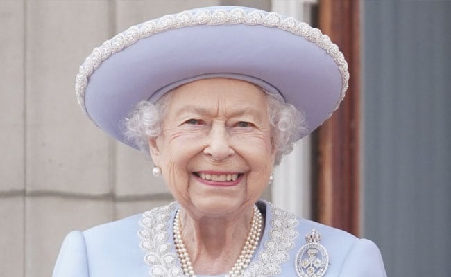 End Of An Era: Queen Elizabeth Is Dead