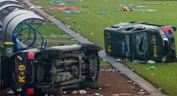Indonesia: At Least 174 Dead In Football Stadium Crush