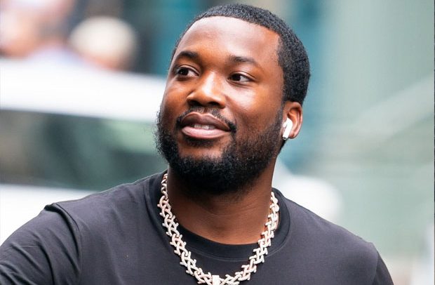Meek Mill Apologizes for Filming Music Video At Jubilee House - DailyGuide  Network
