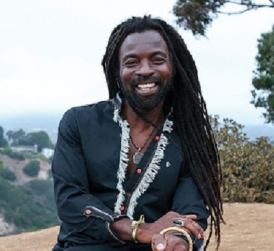 Stop Fighting Each Other- Rocky Dawuni To Ghanaian Artistes