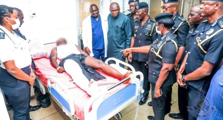 IGP Promotes Wounded Cop
