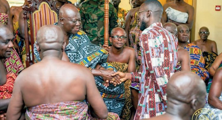 Asantehene Honoured At Awukudae Festival