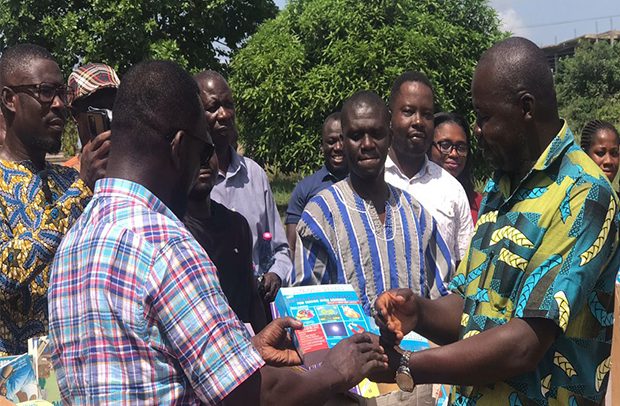 COP Mensah Donates Books To Denyaseman SHS