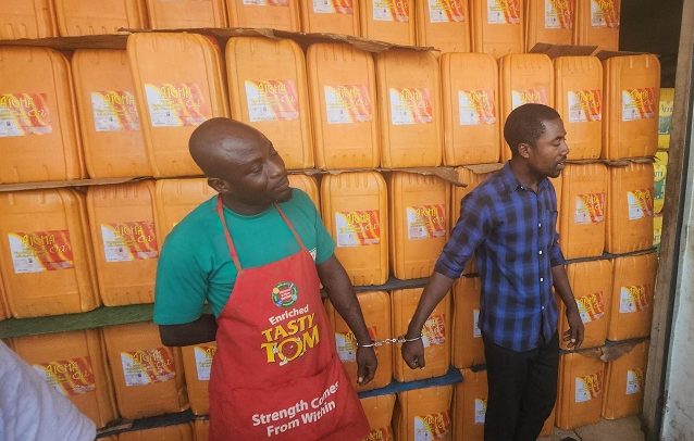 Unwholesome Vegetable Oil Shops Shut Down
