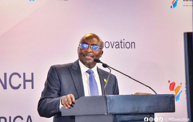 Bawumia Sells Vision To Ghana Chamber of Commerce, Bar Association Today