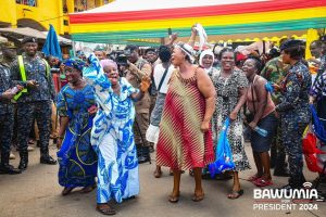 Bawumia Donates GHC200,000 To Support Fire Victims In Madina Market