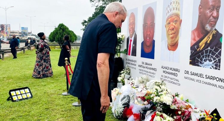MTN Ghana CEO Lays Wreath for Helicopter Crash Victims