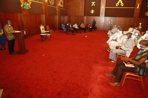 4. President Nana Addo Dankwa Akufo-Addo speaking at the meeting