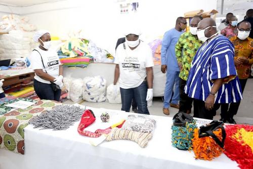 Bawumia Inspects Local PPE Production 15